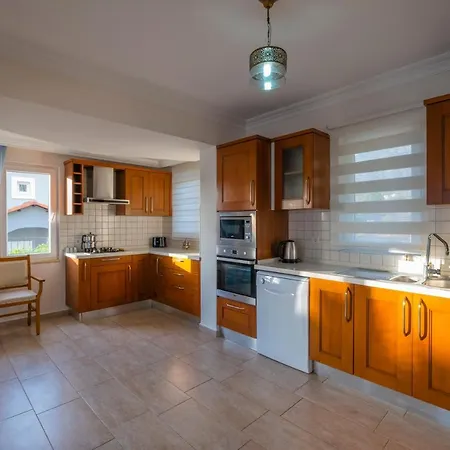 Infinity Civan Vilă *