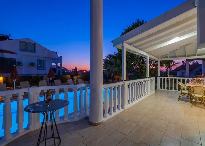 Infinity Civan פאטהיה