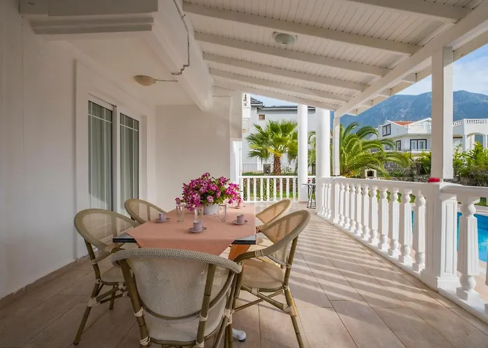 Infinity Civan Φετιγιέ